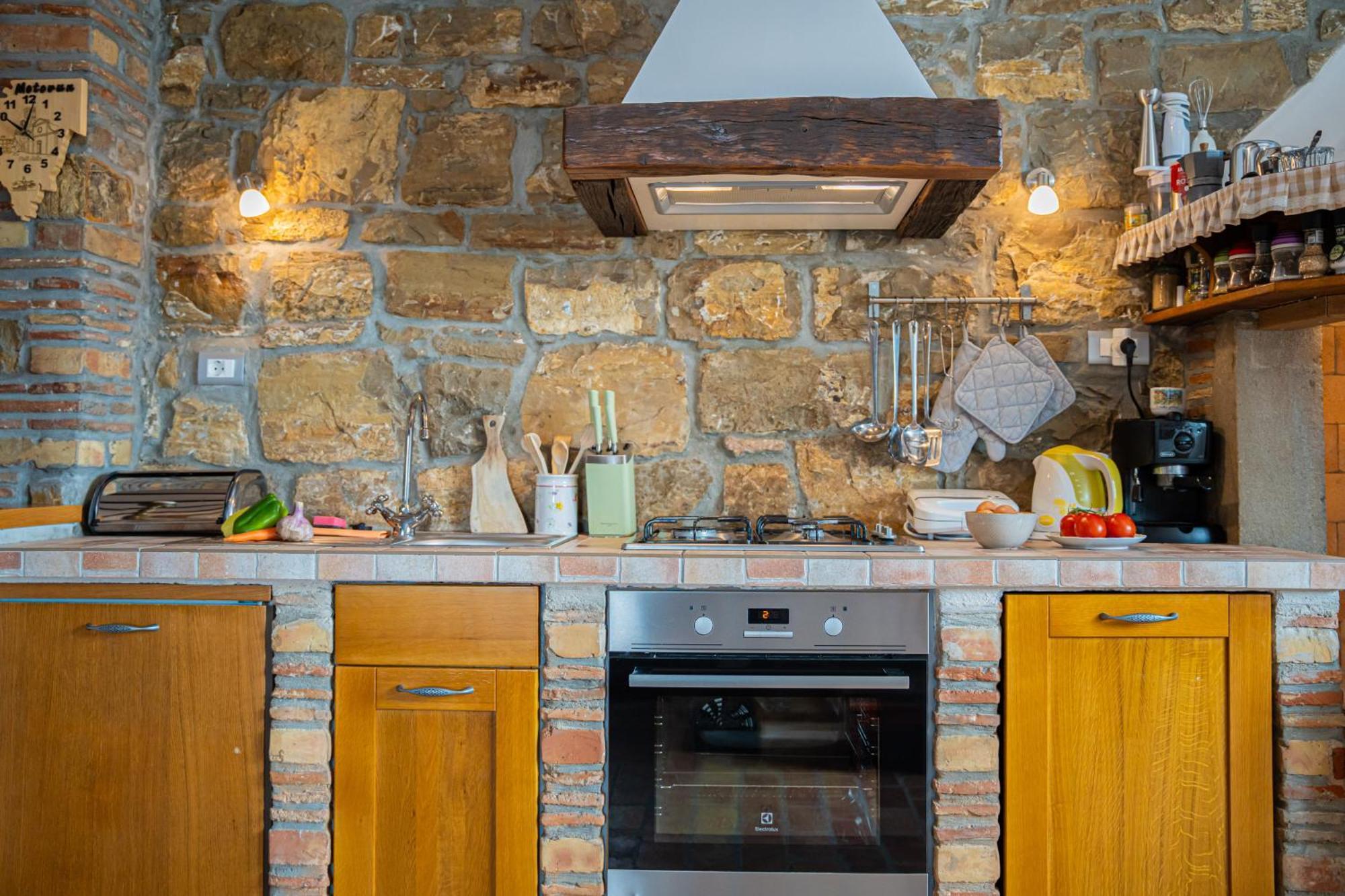 Holiday Home Belveder Motovun With Heated Pool Livade Zewnętrze zdjęcie